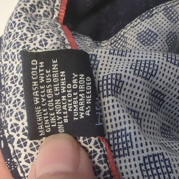 Michael Brandon short sleeve, button down Men's shirt - Picture 6 of 9